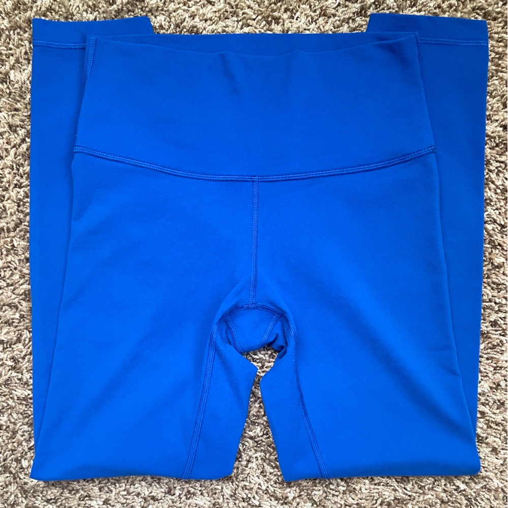 Lululemon Wunder Under Size 6, Barely Worn! Perfe… - image 1